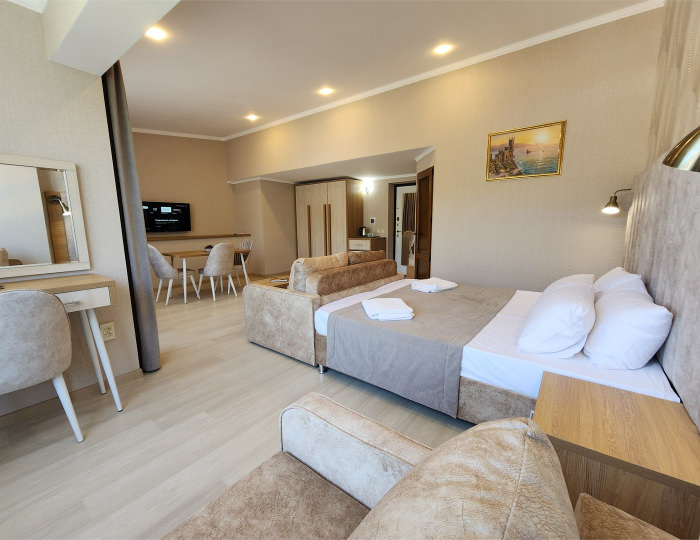 Люкс 2-местный 1-комнатный - Санаторий «Киев» Алушта