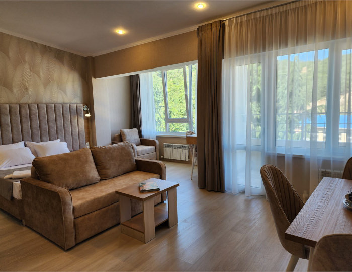 Люкс 2-местный 1-комнатный - Санаторий «Киев» Алушта