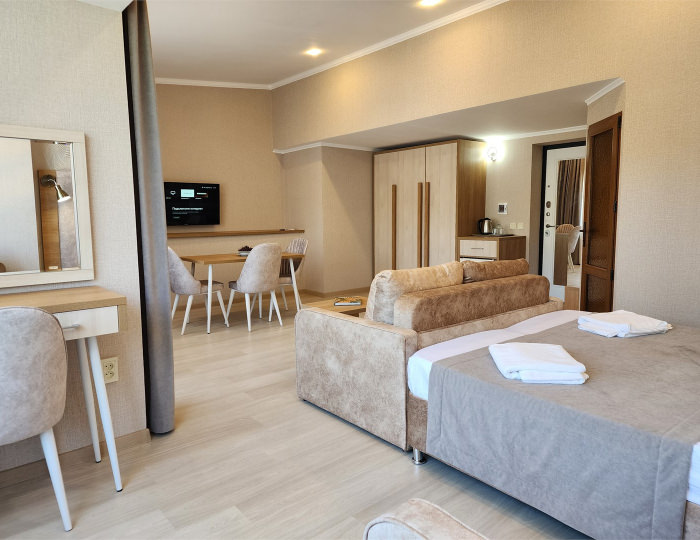 Люкс 2-местный 1-комнатный - Санаторий «Киев» Алушта