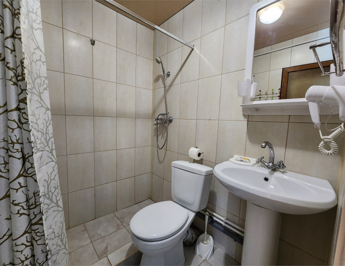 Стандарт 2-местный 2-комнатный, корпус 1, 2 - Санаторий «Киев» Алушта